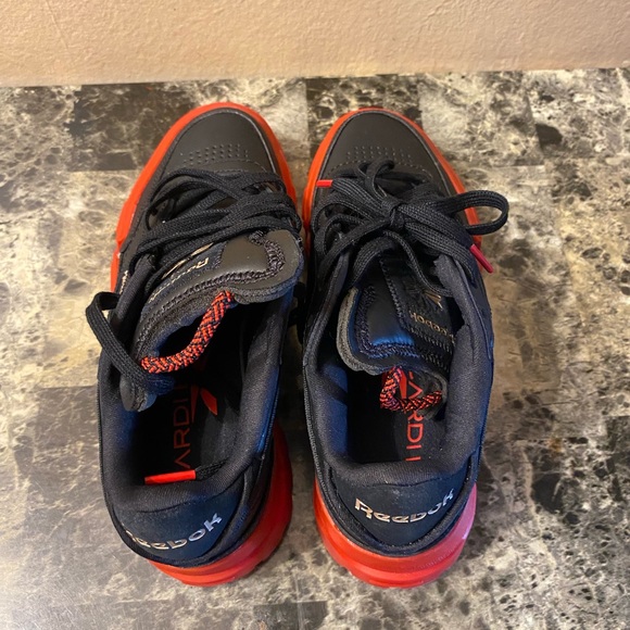 Cardi b Redbox sneakers - Picture 3 of 3